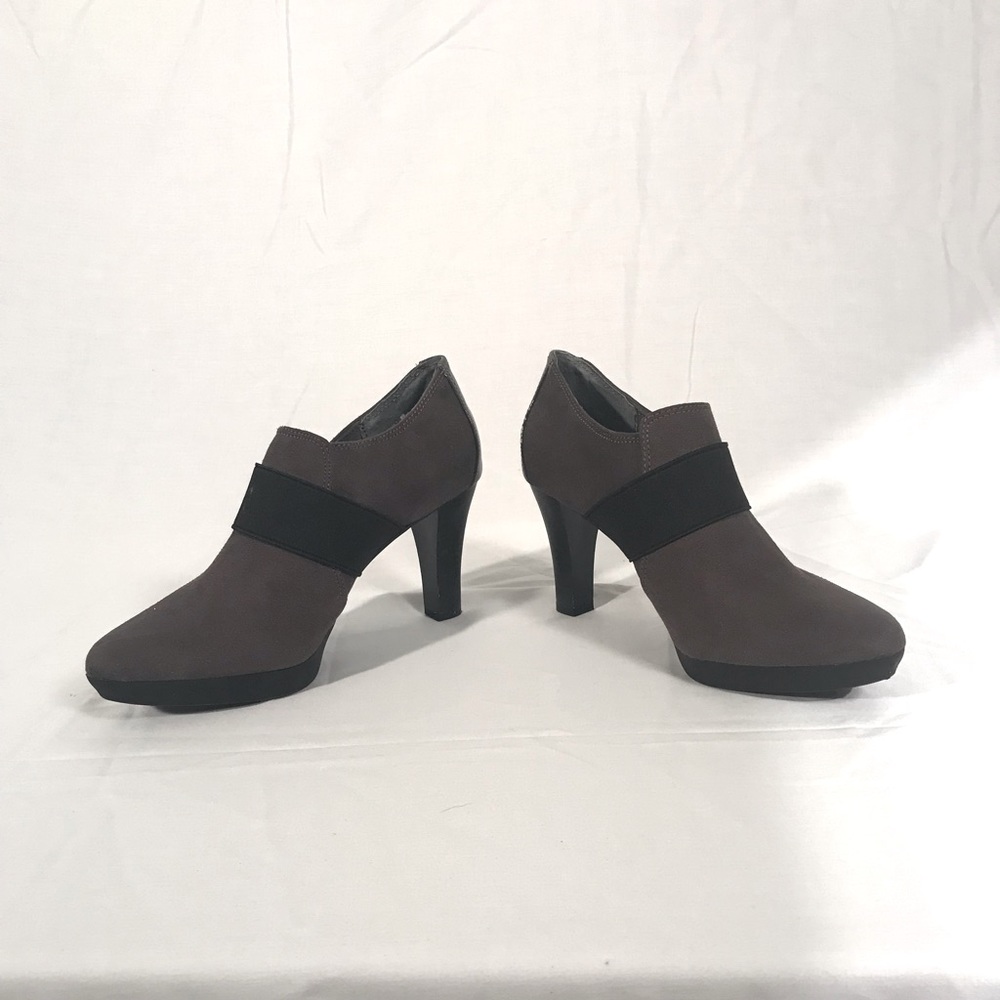 Dana Buchman Grey Boot Heels